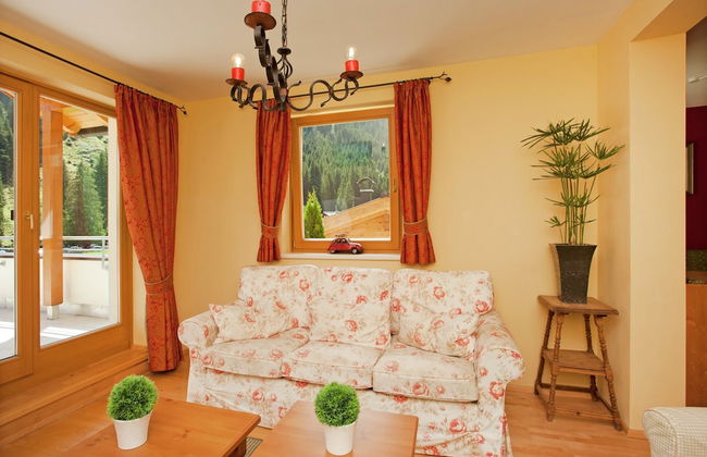 Chalet in Saalbach Near Ski Lift & Sauna - Photo 13