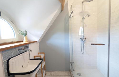 Maison typique bretonne avec toit de chaume - Foto 27