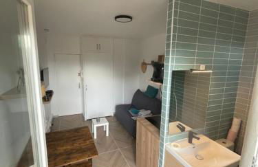 Superbe studio neuf avec Balcon - Foto 9