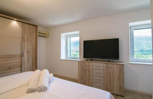 Stone house with pool Ljubica - Photo 28