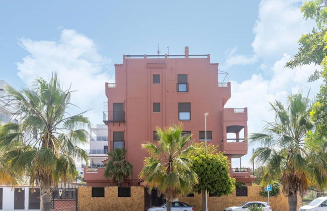 Spacious Apartment With 2 Terraces - Photo 25