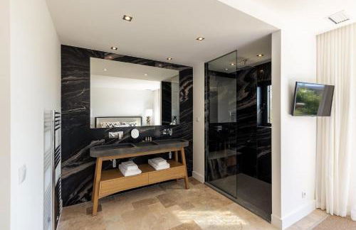 Faro Luxury Home with Heated Pool and Garden - Foto 14