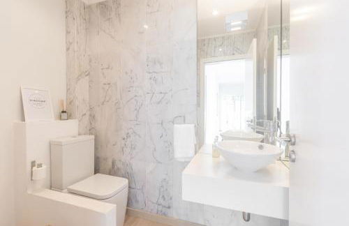 Beach Villa - 16min to Downtown - 30 PPL - Foto 12