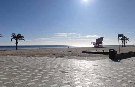 Playa y montaña 1ª linea Piscina Parking AC - Foto 66