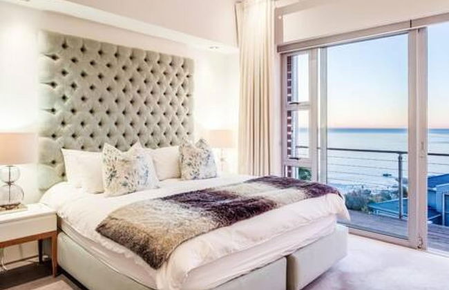 Immaculate Camps Bay Villa w Jacuzzi Views Pool Villa Grenache - Photo 57