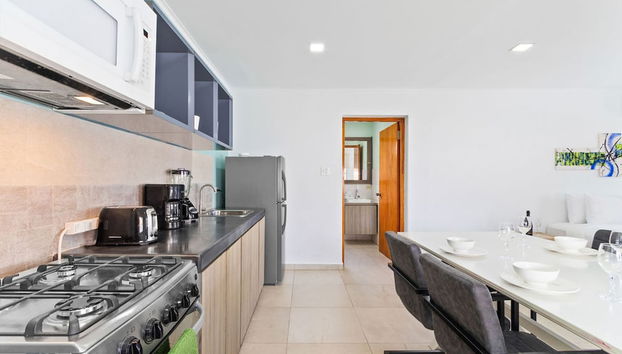 Brand NEW Central Modern Ground Studio With Pool - Foto 4, Habitación