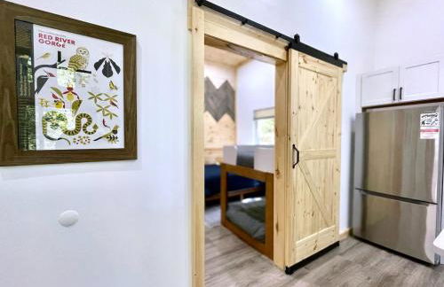 Modern Gem w/Spacious Deck, Swinging bed, Hot Tub - Foto 31