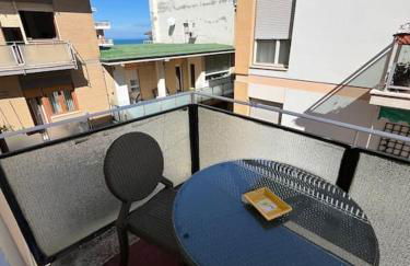 OFFERTA Inizio Anno! 2 Suite in Centro Città con Balcone Vista Mare - Foto 28