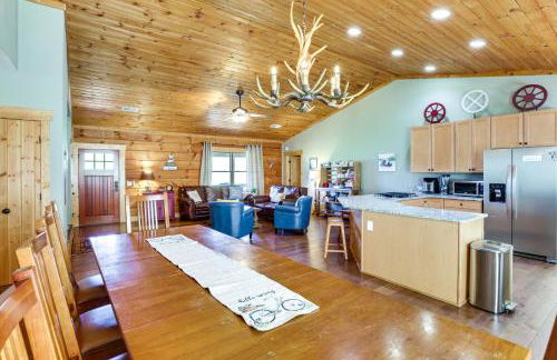 Family Cabin with Private Hot Tub and Views in Boone! - Foto 7