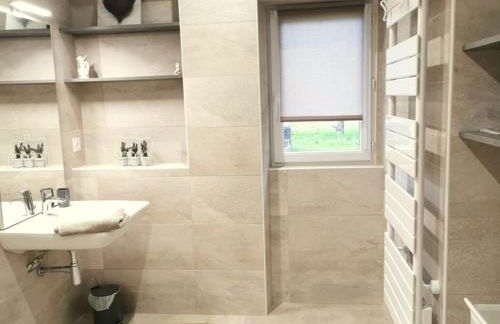 Gîte spacieux avec climatisation dans la campagne bourbonnaise - FR-1-489-339 - Foto 16