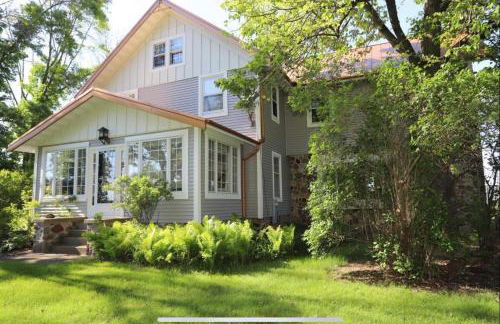 Large Farmhouse near RA, Kohler and Golf. Exclusive amenities and room for all! - Foto 1