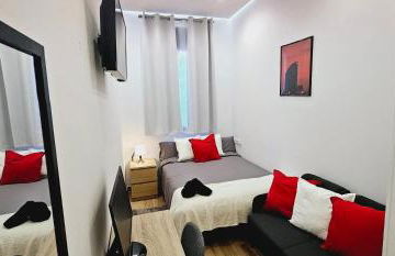 Gran apartamento ideal grupos muy cerca Barcelona - Photo 2