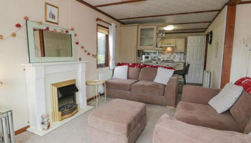 Roe Deer Lodge - Photo 4