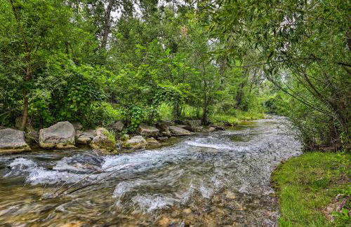 Central Creekfront Spearfish Apt by City Park - Foto 1