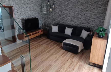 Stone House - Photo 11