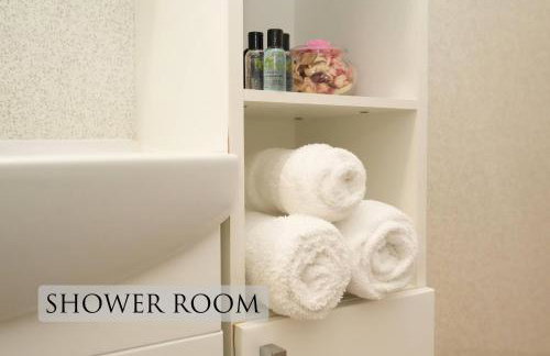 Modern City Centre Apartment in Central Hub - Foto 20