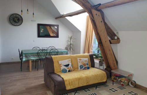 Appart avec terrasse, AirCon & parking clos - Foto 1