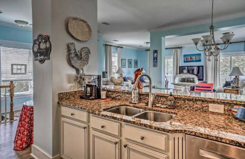 Family Beach Home Walk to N Litchfield Beach - Foto 8