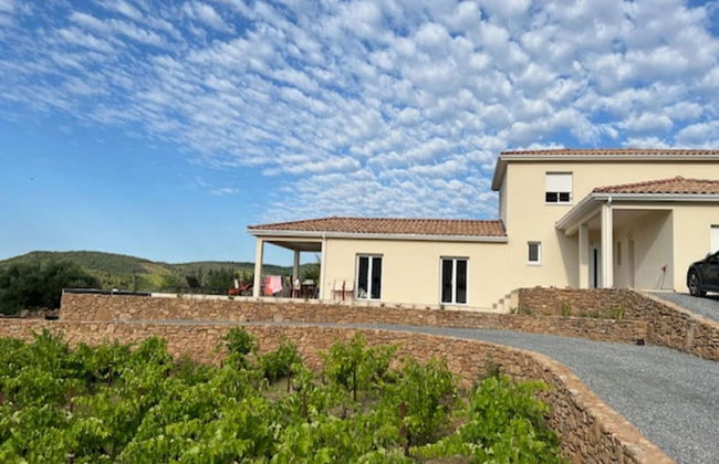 Villa L'esquirol With View and Pool - Foto 32