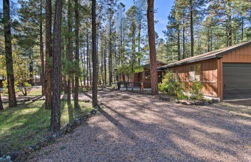 Fireplace, Deck and Grill Pinetop Cabin Rental! - Foto 29