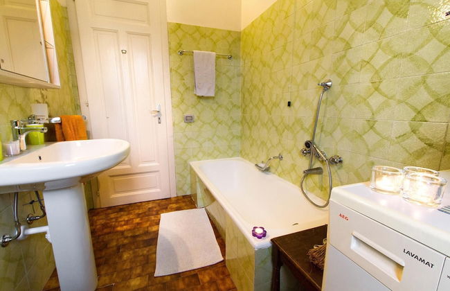 Connie s Apartment in Monvalle - Photo 23