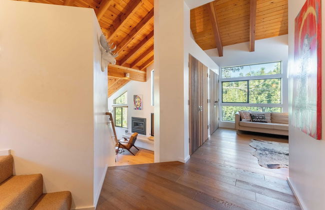 Trapper by Avantstay A+ Interior Design w/ Sauna - Photo 7