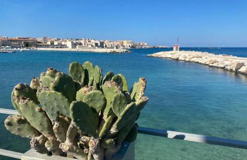 5E Villa Charme-Sea and Ortigia view-Whirlpool roof Terrace - Foto 38