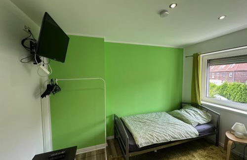 Ganzes Monteurhaus mit 4 Schlafzimmern für bis zu 8 Gäste - Foto 15