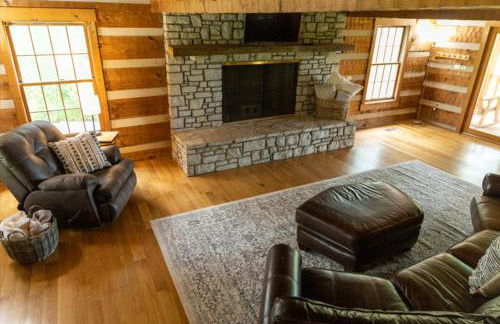 Serene Bourbon Cabin - Foto 23