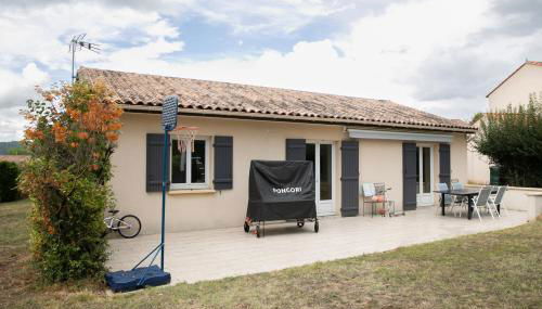 Plain pied climatisé piscine idéalement situé - Foto 3