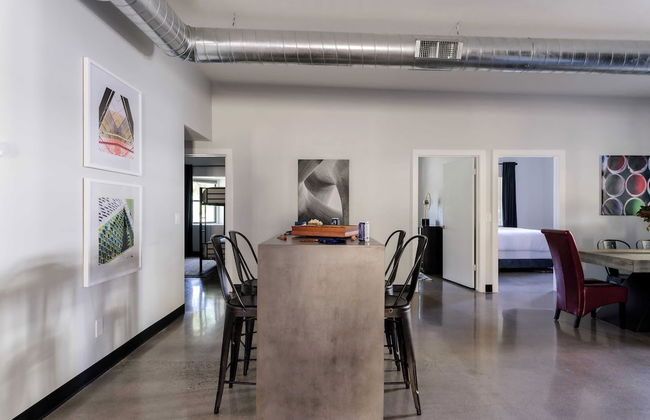 Luna by Avantstay Industrial Artist's Loft in Old Town w/ Billiards - Foto 20