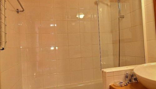 Studio-cabine 4 pers, sud, proche pistes et commerces - FR-1-455-27 - Photo 5