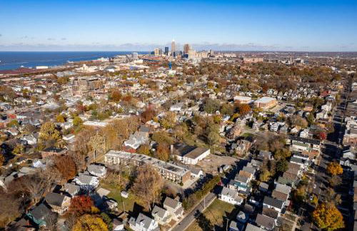 Cleveland Escape - Hot Tub - Karaoke Machine - Sleeps 12 - Foto 63