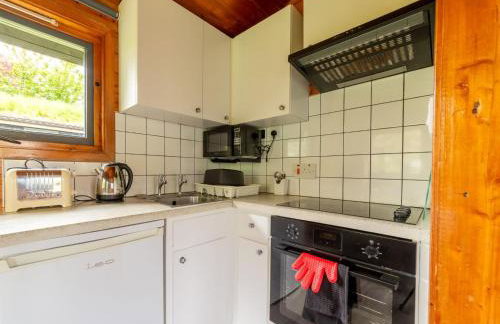 Chalet Lodge 6 - Hot Tub Lodge by Interhome - Foto 17