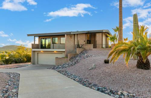 3BR Retreat with Heated Pool, BBQ and Mountain Views - Foto 72