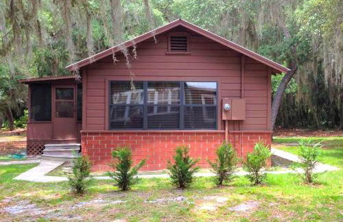 Lakefront Weekend Getaway with a Private Dock near the Ocala National Forest, Florida - Foto 13