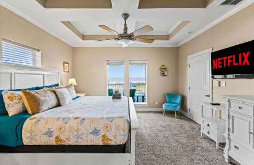 Beachfront Hideaway! Luxury Beachfront, SwimSpa, Game Room, Firepit by Bolivar Vacations - Foto 39