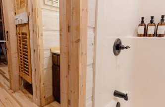 Home with Sauna & Hot Tub & Lake Access - Foto 43