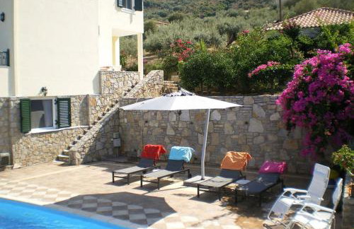 Luxury Villa with Pool overlooking a Majestic View - Foto 5