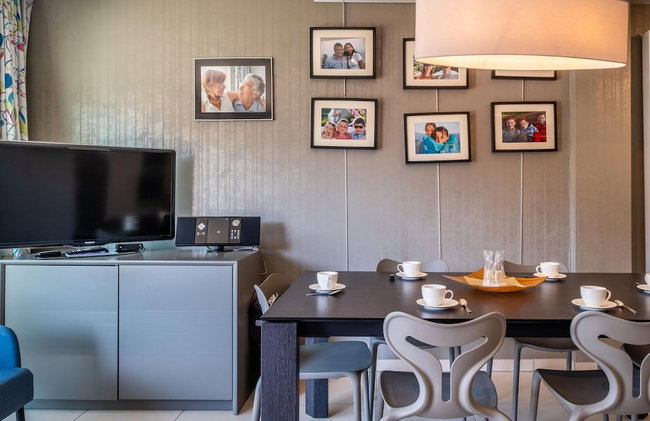 Duplex Near Zeedijk & Center With Sunny Balcony - Photo 21