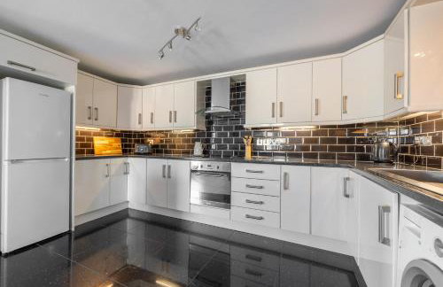 4BR House By Travel Lets Self Catering Accommodation Ballygowan With Near Belfast - Foto 4