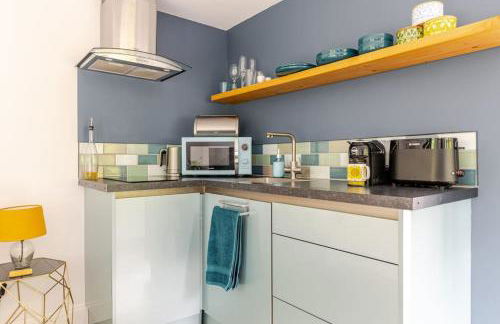 Cosy Cotswolds Retreat near Bath & Castle Combe - Photo 9