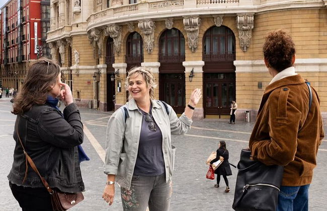 Excursión a pie de 2 horas por Bilbao Iconos y Safari fotográfico - Foto 1
