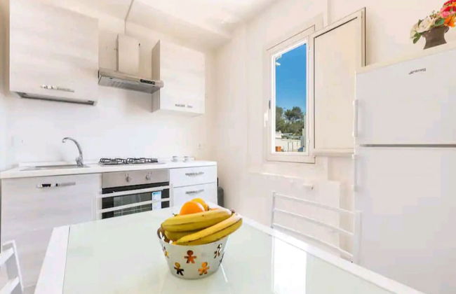 Coastal Charm: A Home With a View in Santa Maria di Leuca - Photo 6