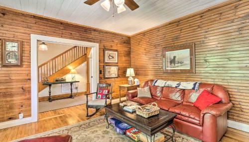 Fish, Float and Relax Fireside Home Near New River! - Foto 5