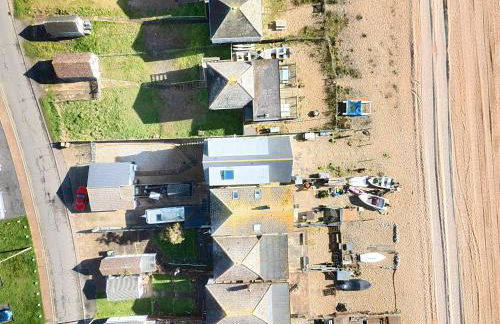 Bucket and Spades- Right on the Beach - Foto 6