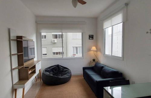 Ap no Bom Fim prático confortável e perto de tudo - Foto 1