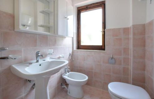 Awesome Apartment In Falerna - Foto 19