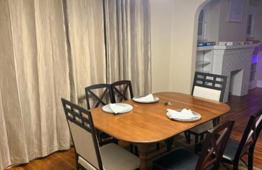 Gorgeous 3 BR Upper Unit Home - Foto 16