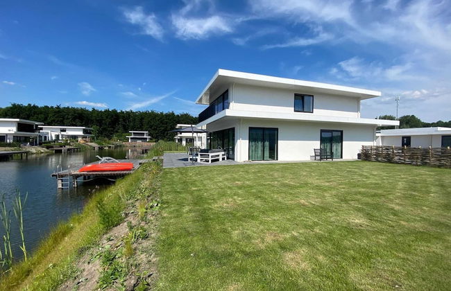 Majestic Villa in Zeewolde With Garden - Foto 1